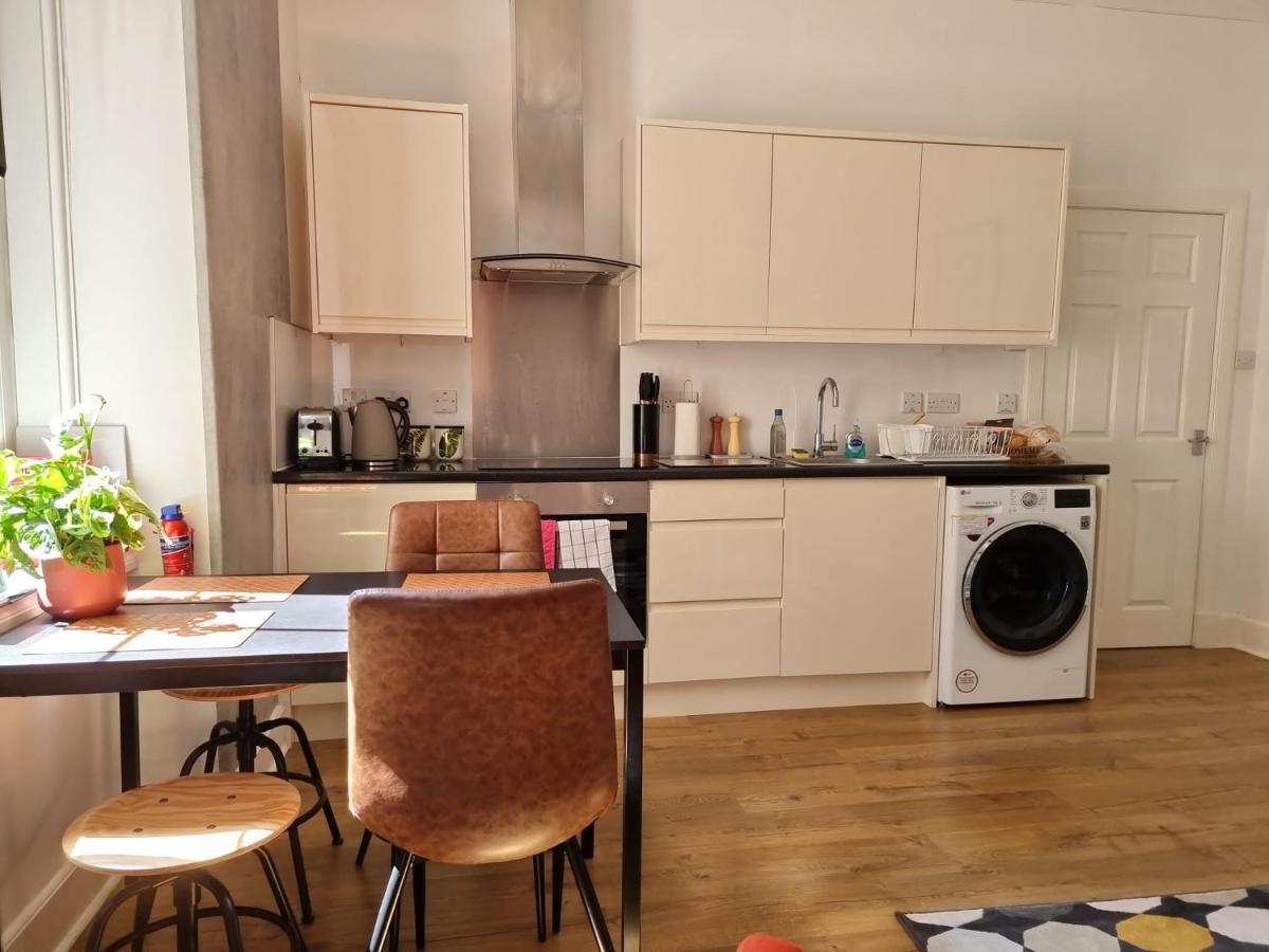 Charming Victorian Apartment, Close To Centre Inverness Luaran gambar