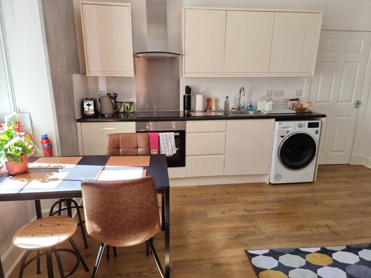 Charming Victorian Apartment, Close To Centre Inverness Luaran gambar